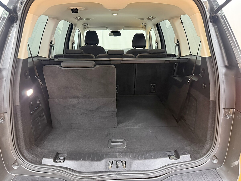 Ford Galaxy 2,0 EcoBlue SCR Titanium Aut. — photo 21