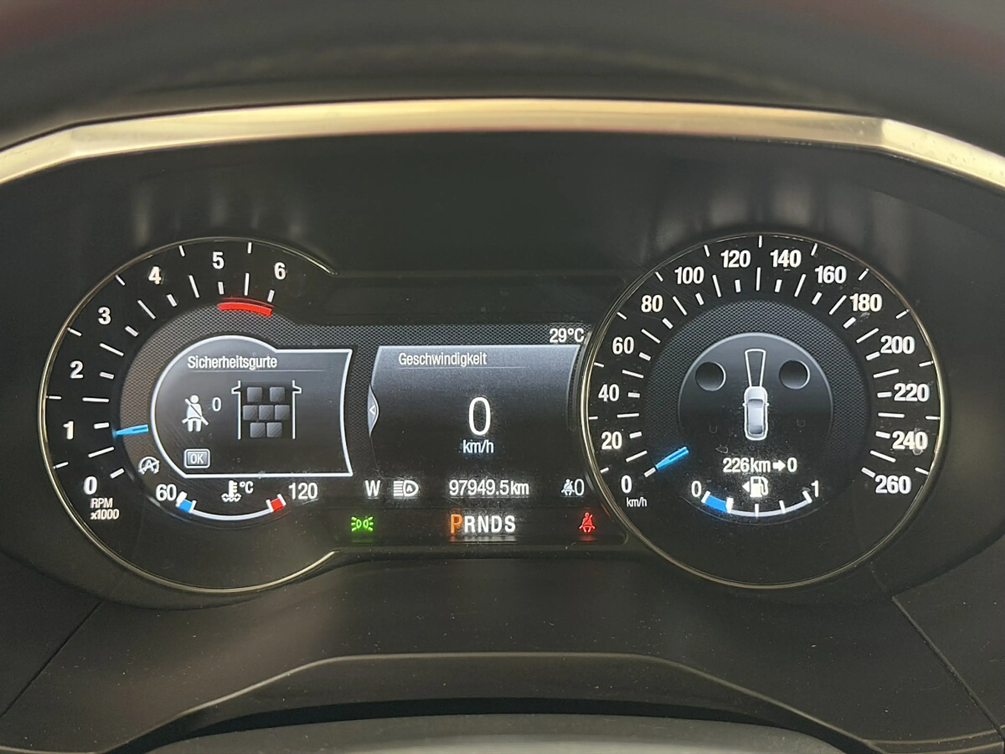 Ford Galaxy 2,0 EcoBlue SCR Titanium Aut. — photo 18