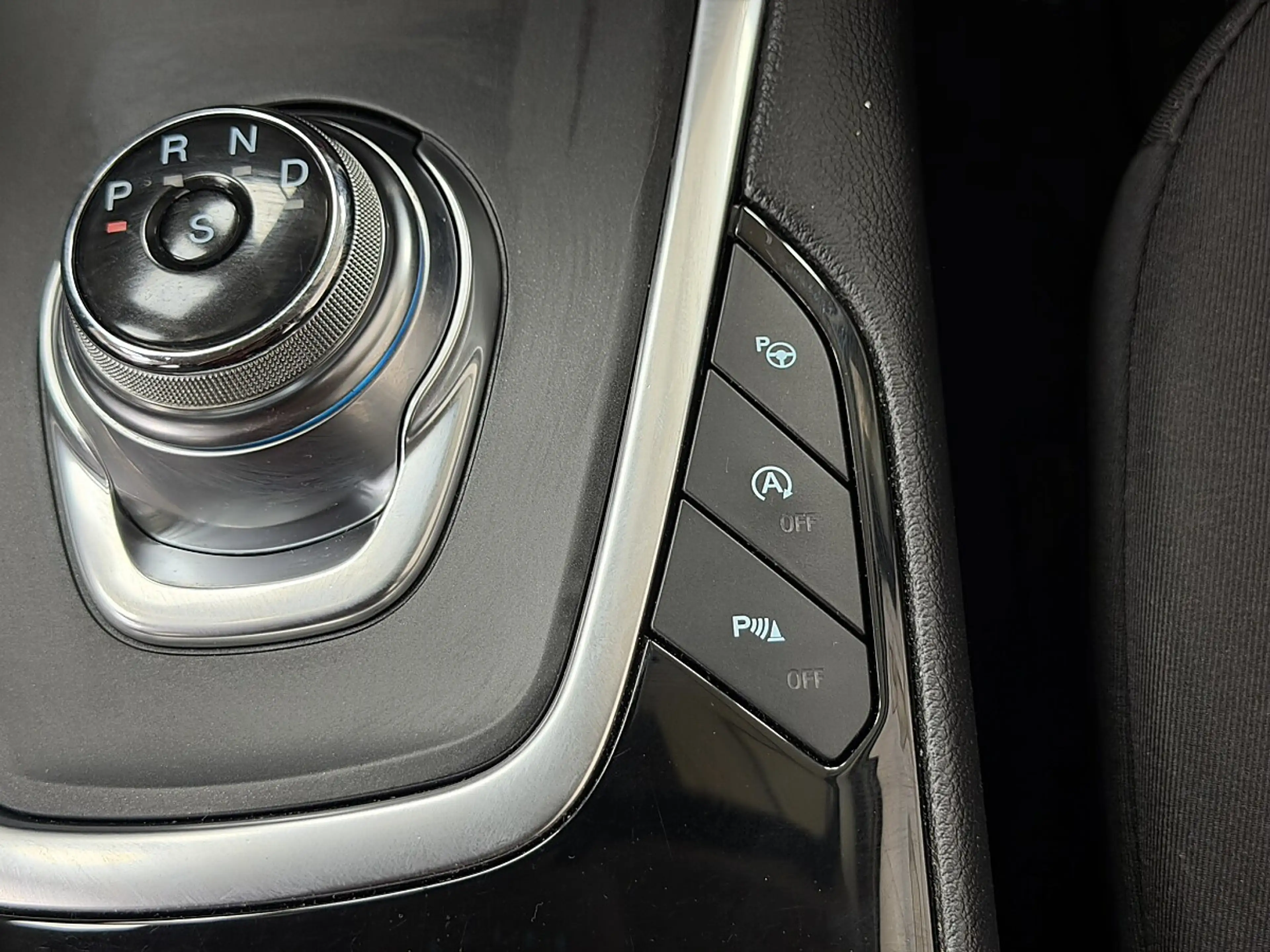Ford Galaxy 2,0 EcoBlue SCR Titanium Aut. — photo 17
