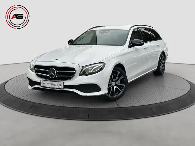Mercedes-Benz E 220 E220dT 9GT DISTRONIC+ LED KAMERA NIGHT IHC+ AMBI