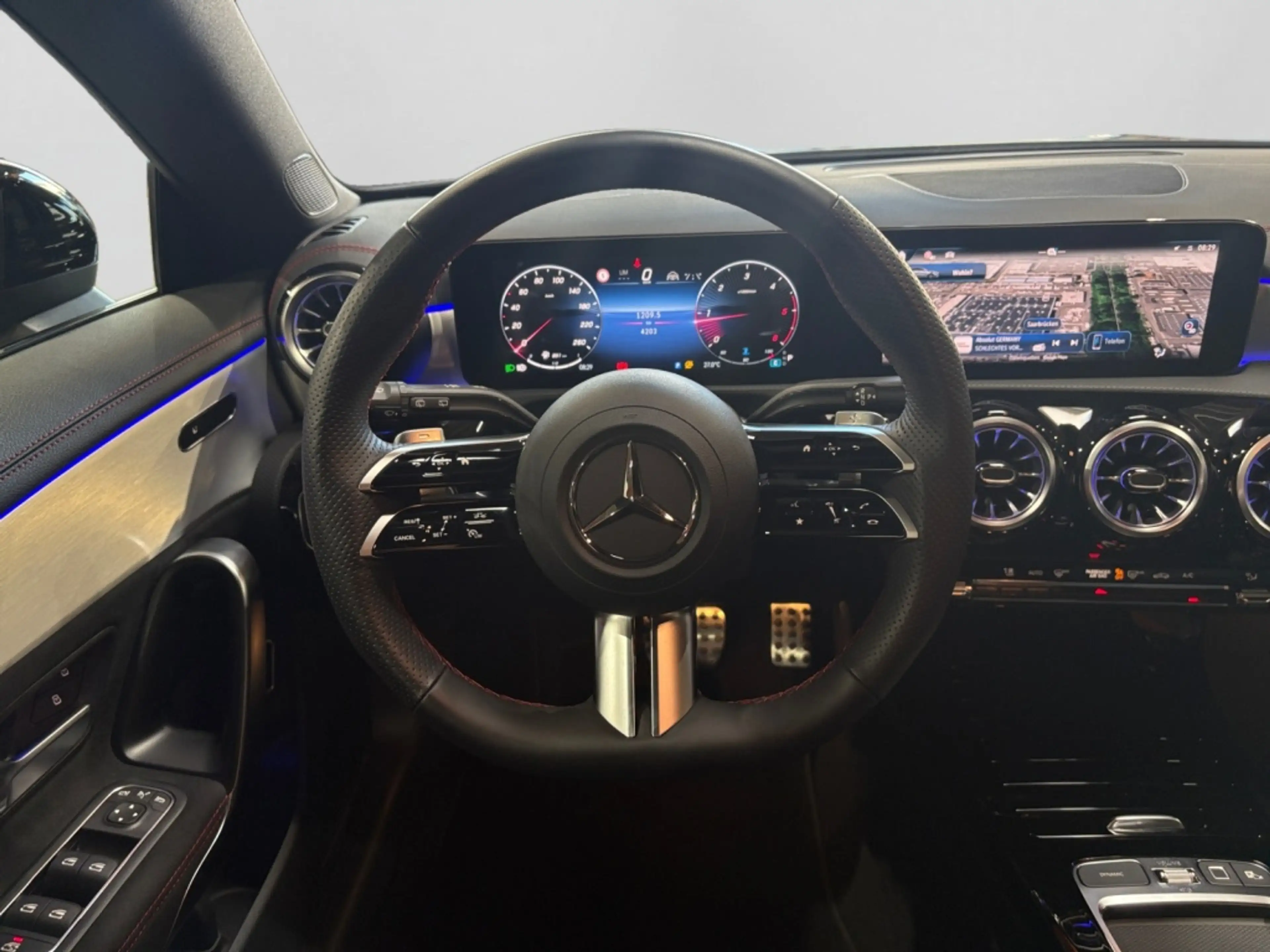 Mercedes-Benz CLA 220 d SB EDITION-AMG|MBEAM|360°|NIGHT|DISTR — photo 13
