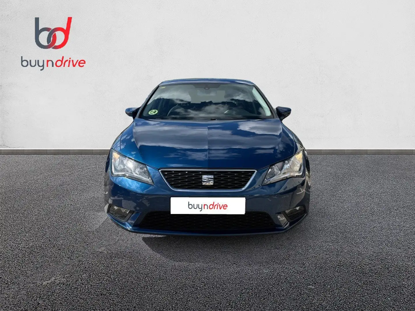 SEAT Leon ST 1.6TDI CR S&S Style 105 Grau - 2