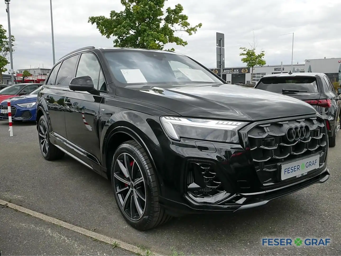 Audi Q7 SUV S line 60 TFSI e quattro Schwarz - 2