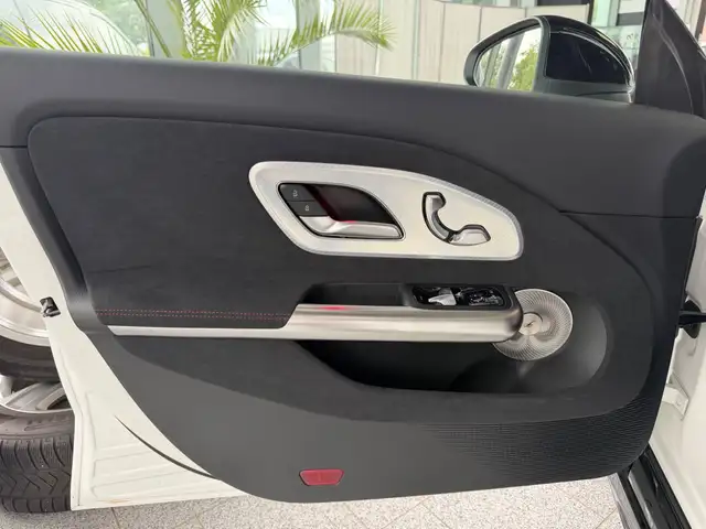Mercedes-Benz Cla Class view 7