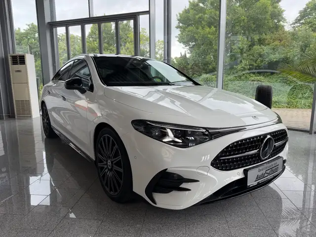 Mercedes-Benz Cla Class view 3