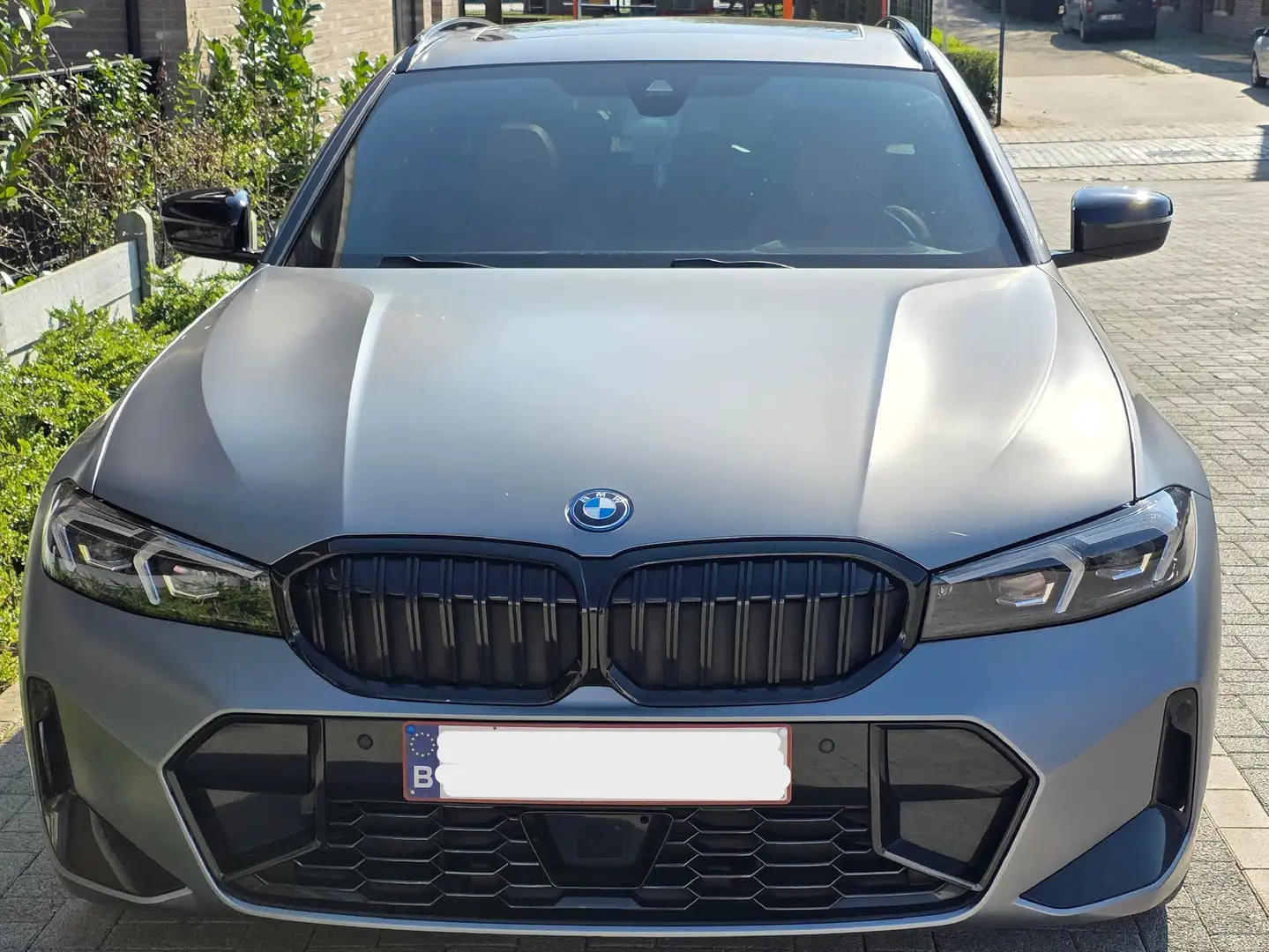 BMW 330 330e Touring xDrive Aut. Grijs - 1