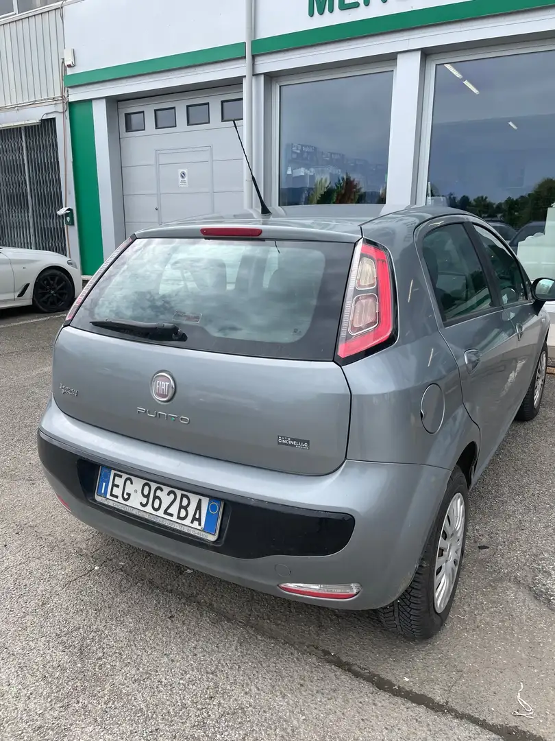 Fiat Punto Evo Metano - per neopatentati / vendo per un amico Szürke - 2