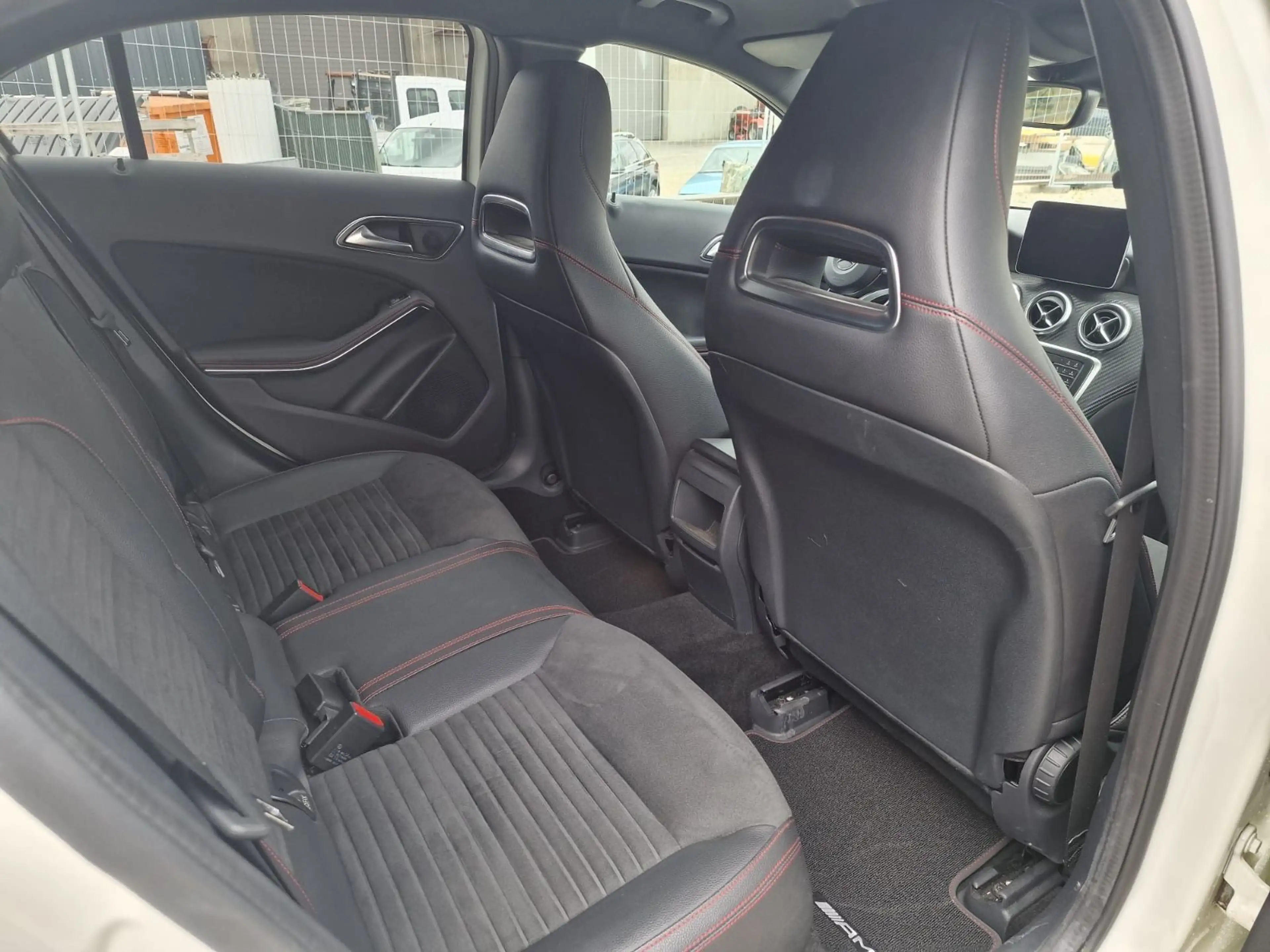 Mercedes-Benz A 200 BlueEfficiency *Amg-Night-Paket*H&K*LED* — photo 7