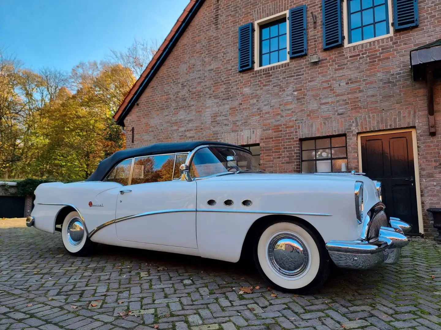 Buick Roadmaster Special Deluxe Convertible im 1A Sammlerzustand Bianco - 1