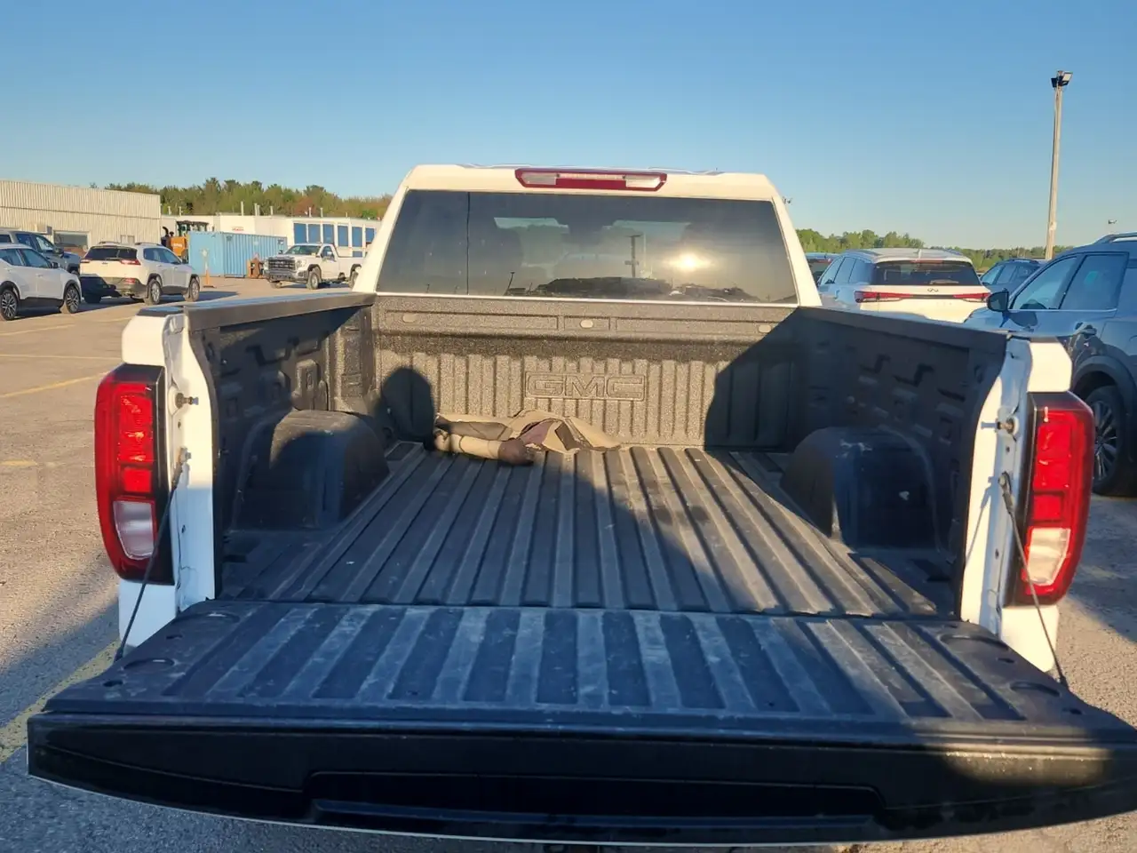 GMC Sierra 1500 снимка GMC Sierra 1500