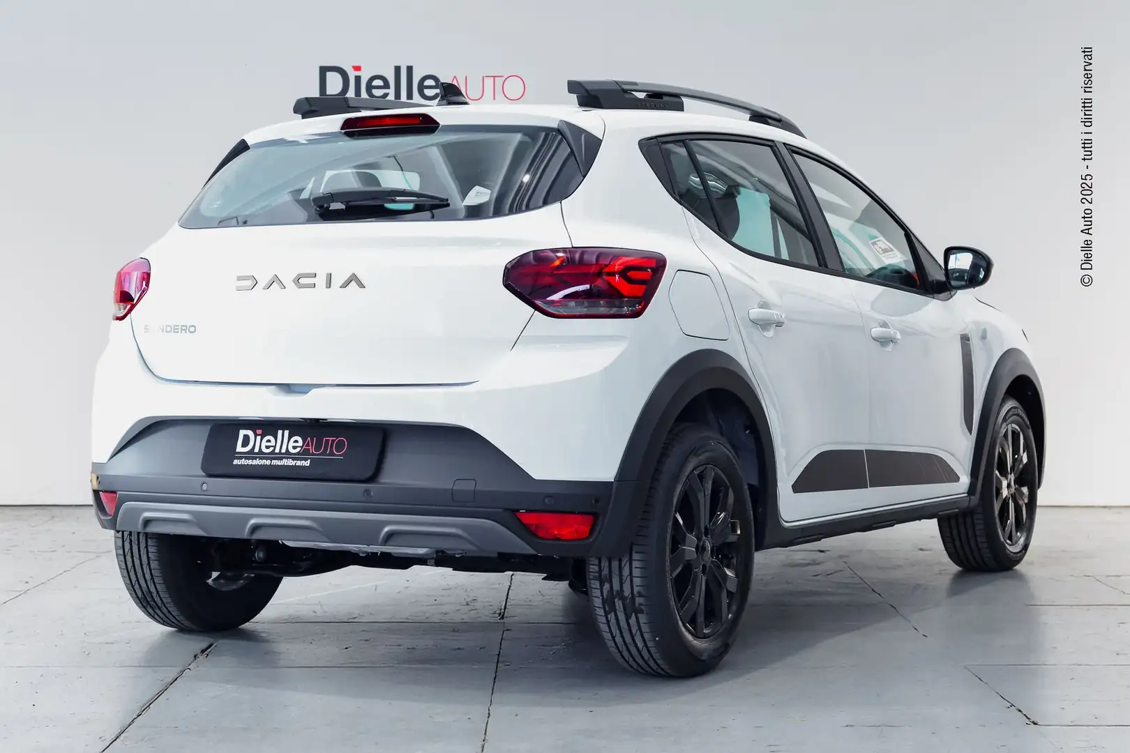 Dacia Sandero Stepway 1.0 TCe ECO-G Extreme Full Optional Blanc - 2