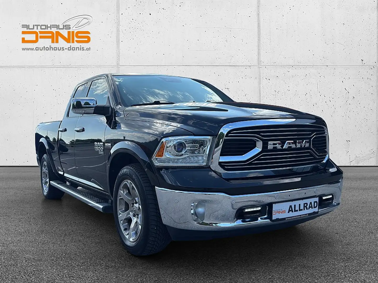 Dodge RAM Ram 1500 Classic Laramie Quad Cab long bed 5,7 ... Noir - 2