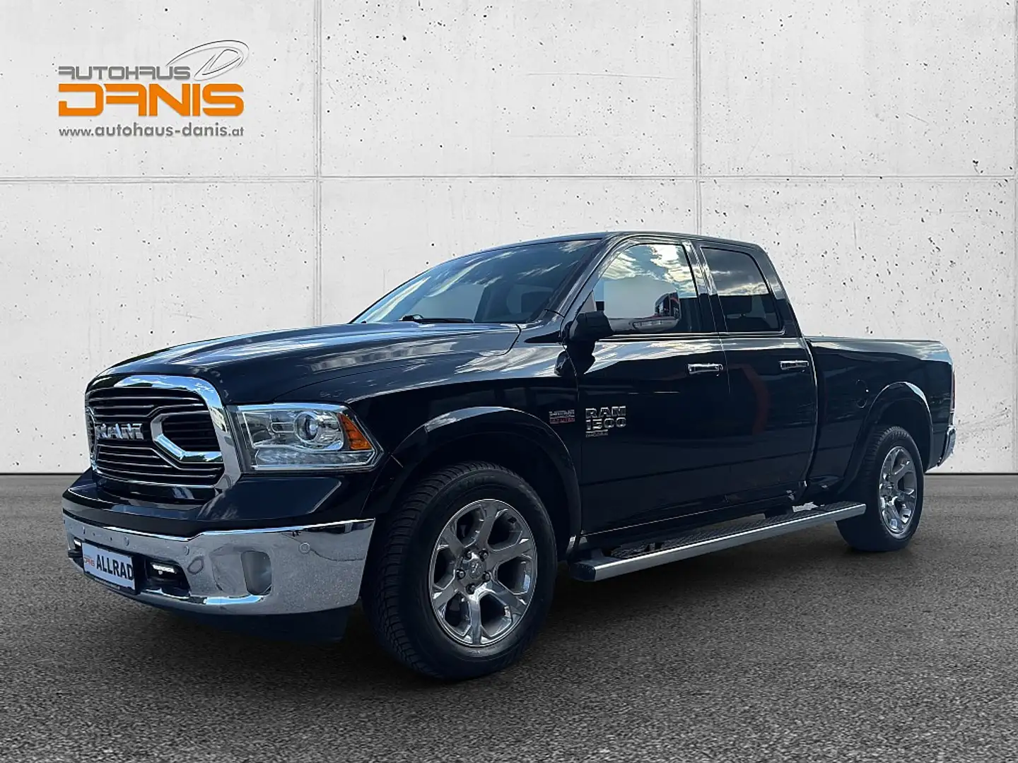 Dodge RAM Ram 1500 Classic Laramie Quad Cab long bed 5,7 ... Noir - 1