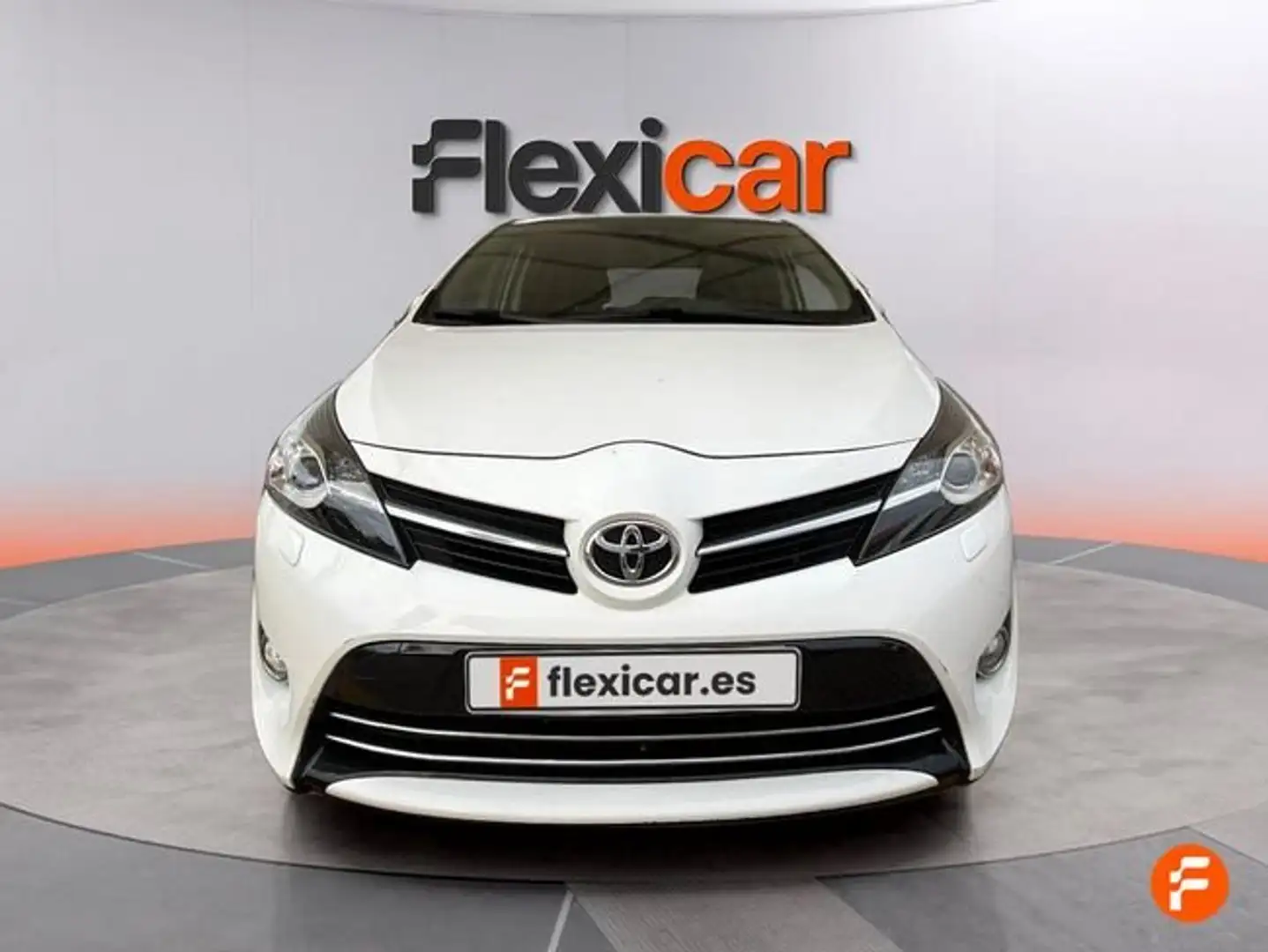 Toyota Verso 130 Business 5pl. Blanco - 2