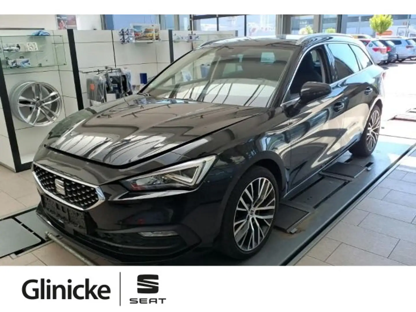 SEAT Leon Sportstourer 2.0 TDI Xcellence DSG,LED,RFK, Noir - 1