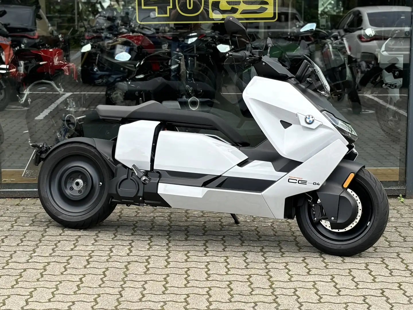 BMW CE 04 *Voll*Vorführfahrzeug*Aktionspreis* Bílá - 1