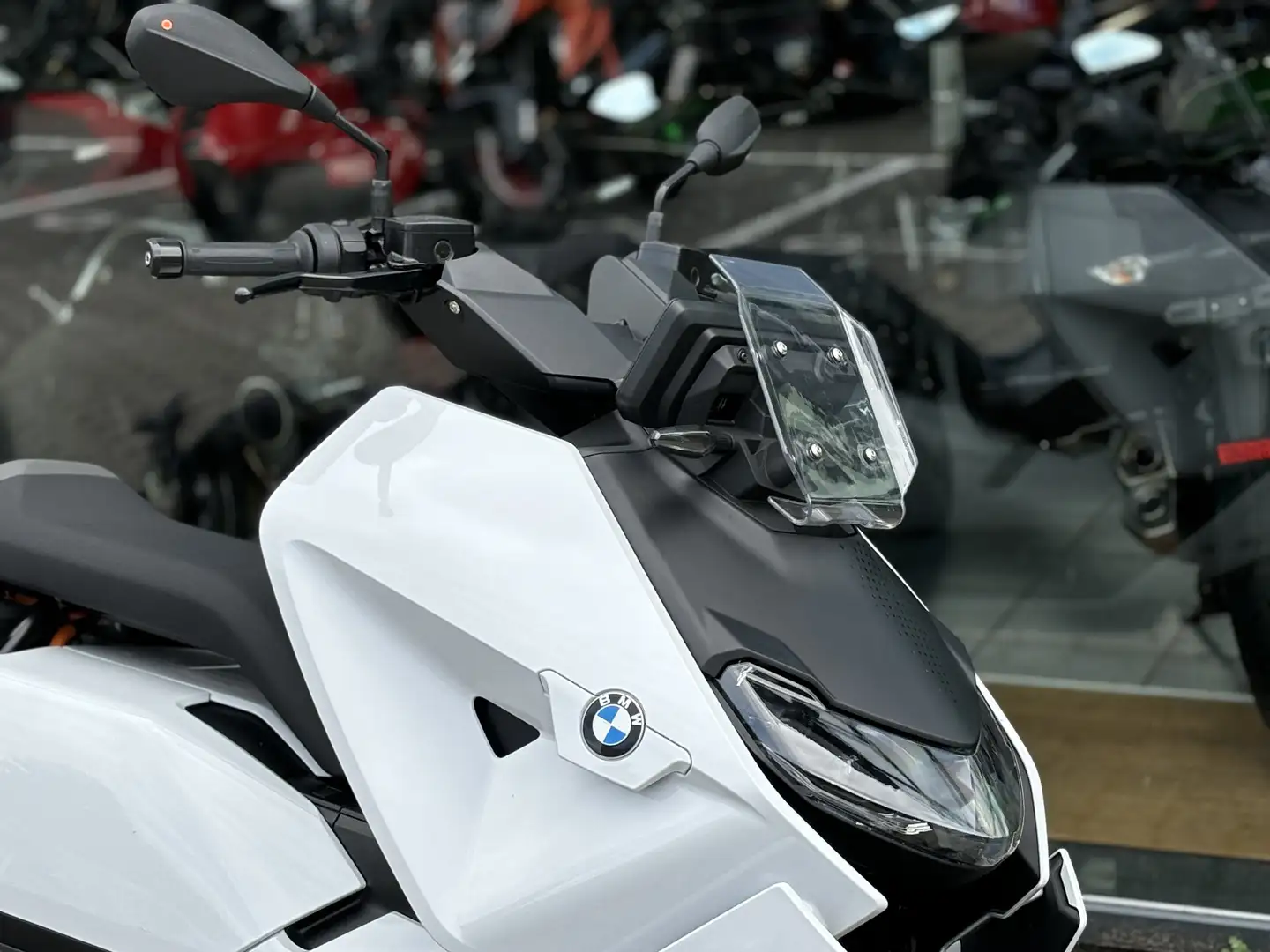 BMW CE 04 *Voll*Vorführfahrzeug*Aktionspreis* Bílá - 2