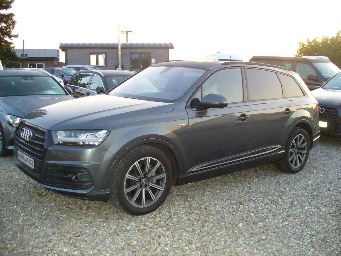 Audi Q7 3.0 TDI quattro tiptronic,7-Sitzer,Vollausstattung Grijs - 1