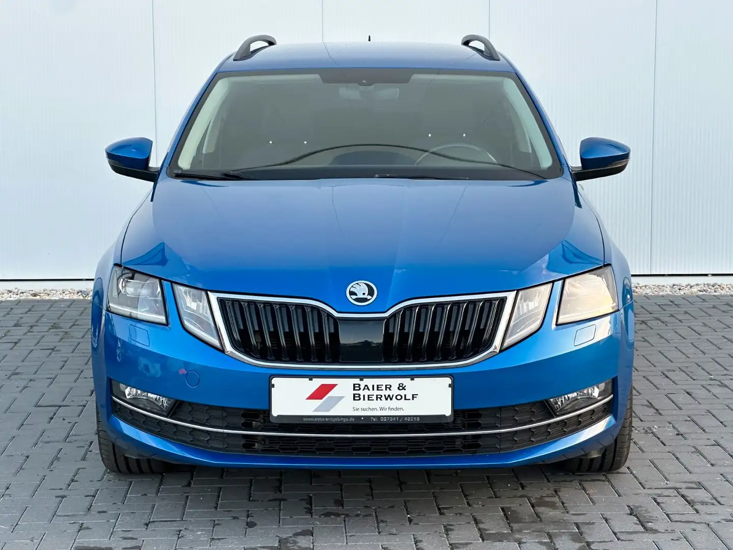 Skoda Octavia Combi 1.8TSI Style 4x4 DSG AHK LED SHZ Blau - 2