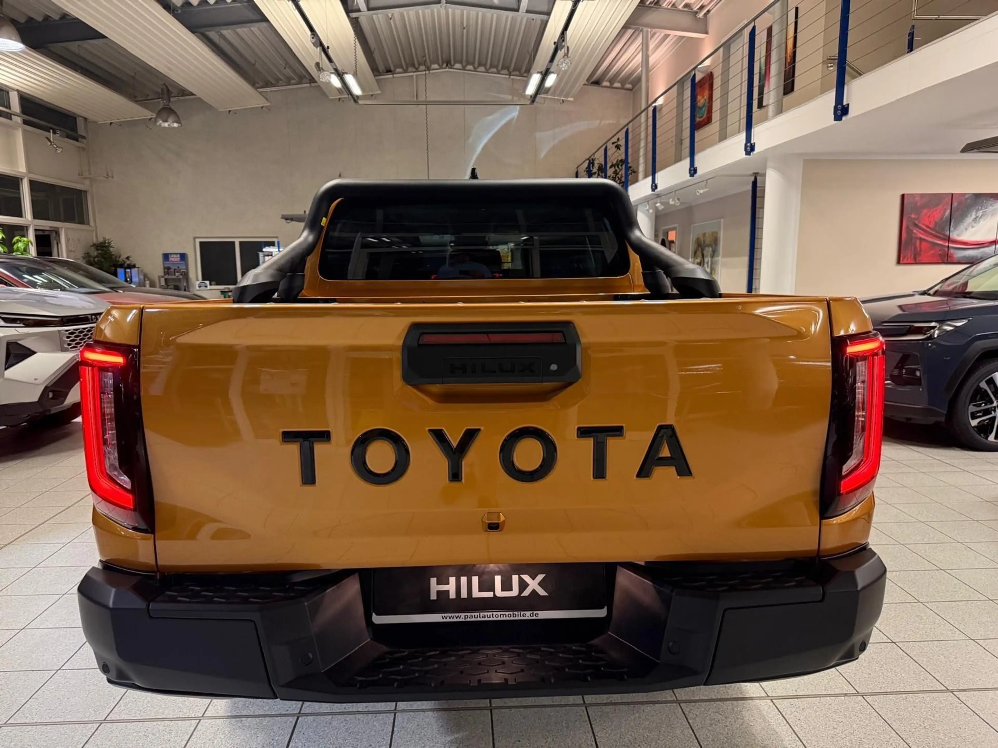 Toyota Hilux DOUBLE CAB INVINCIBLE-HYB.-27-BÜGEL-360 CAM.-JBL — photo 12
