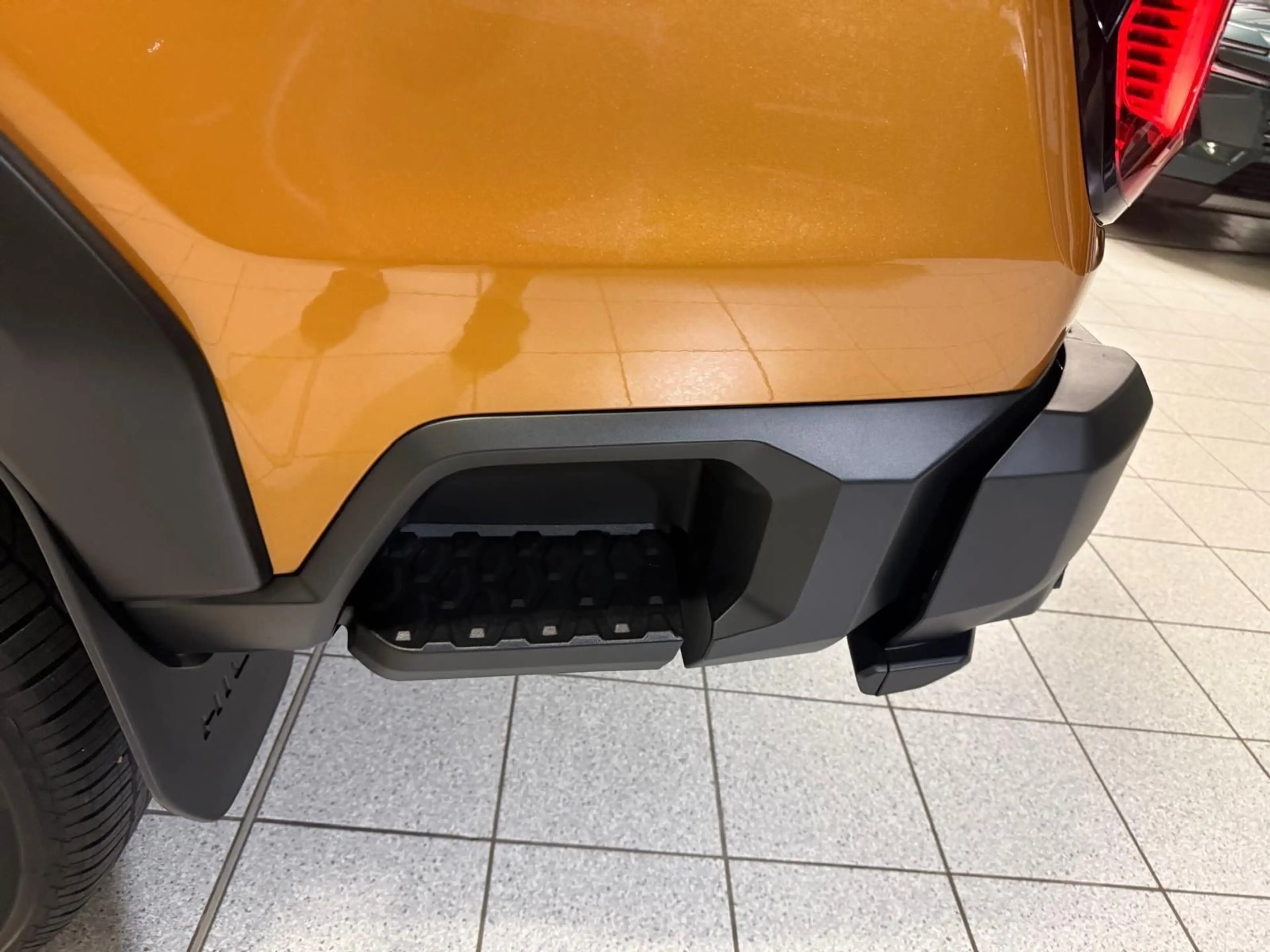 Toyota Hilux DOUBLE CAB INVINCIBLE-HYB.-27-BÜGEL-360 CAM.-JBL — photo 8