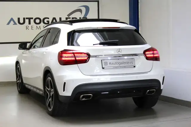 Mercedes-Benz GLA 180 *2x AMG LINE*PANO*NIGHT*H&K*KAMERA*LED*