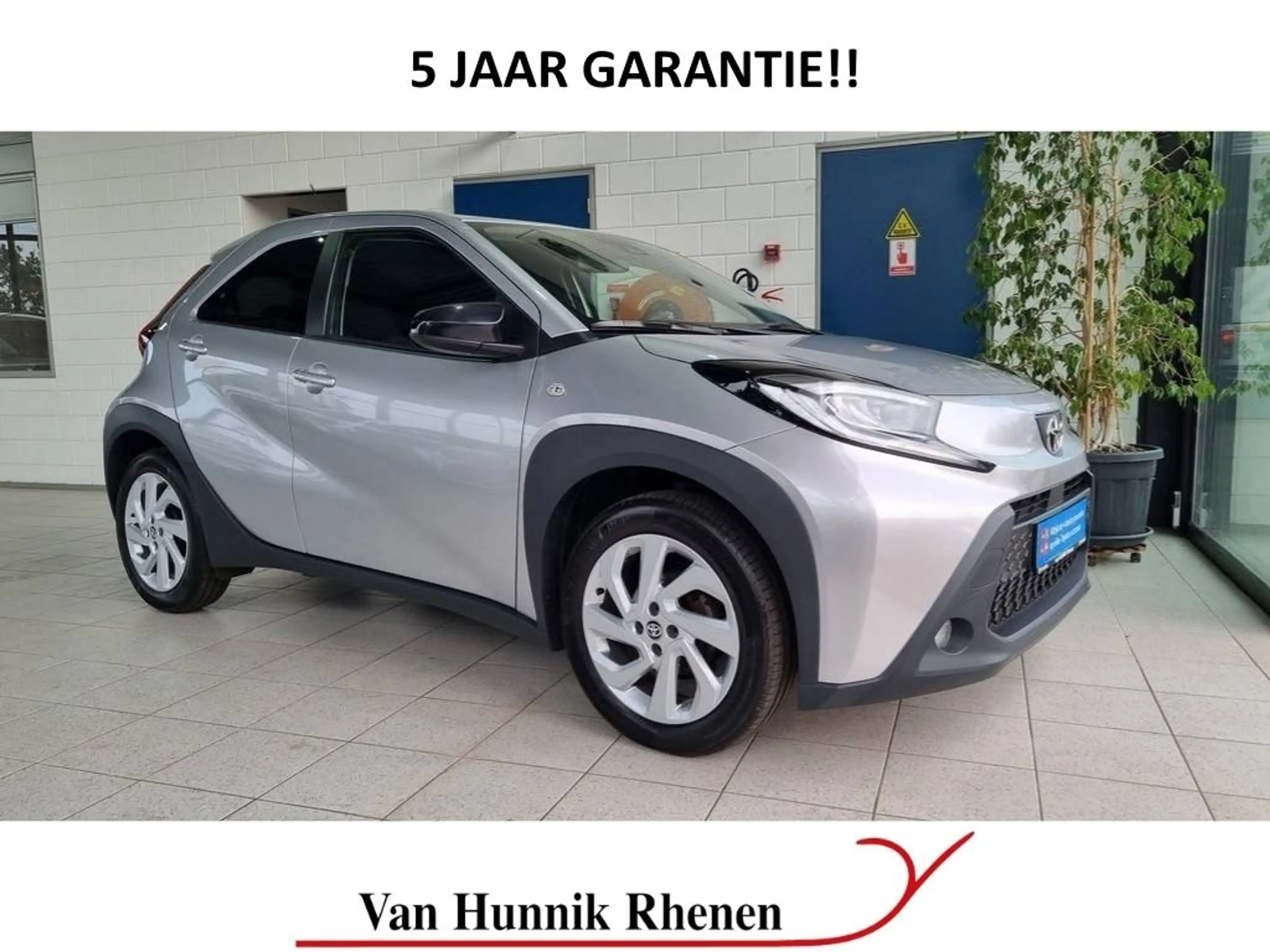 Toyota Aygo X 1.0 VVT-i First Automaat | Apple/Android | Stoelve