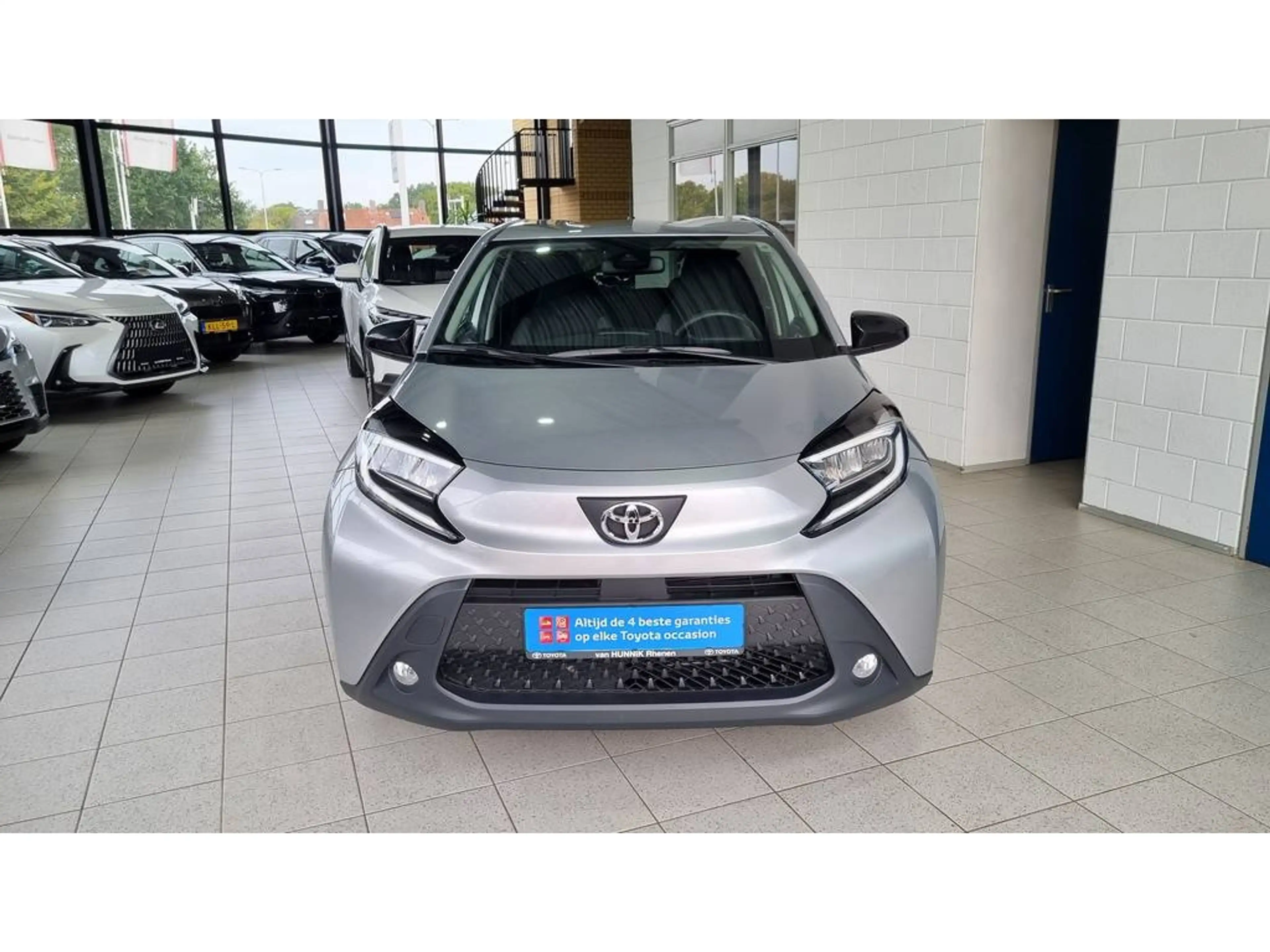 Toyota Aygo X 1.0 VVT-i First Automaat | Apple/Android | Stoelve — photo 5