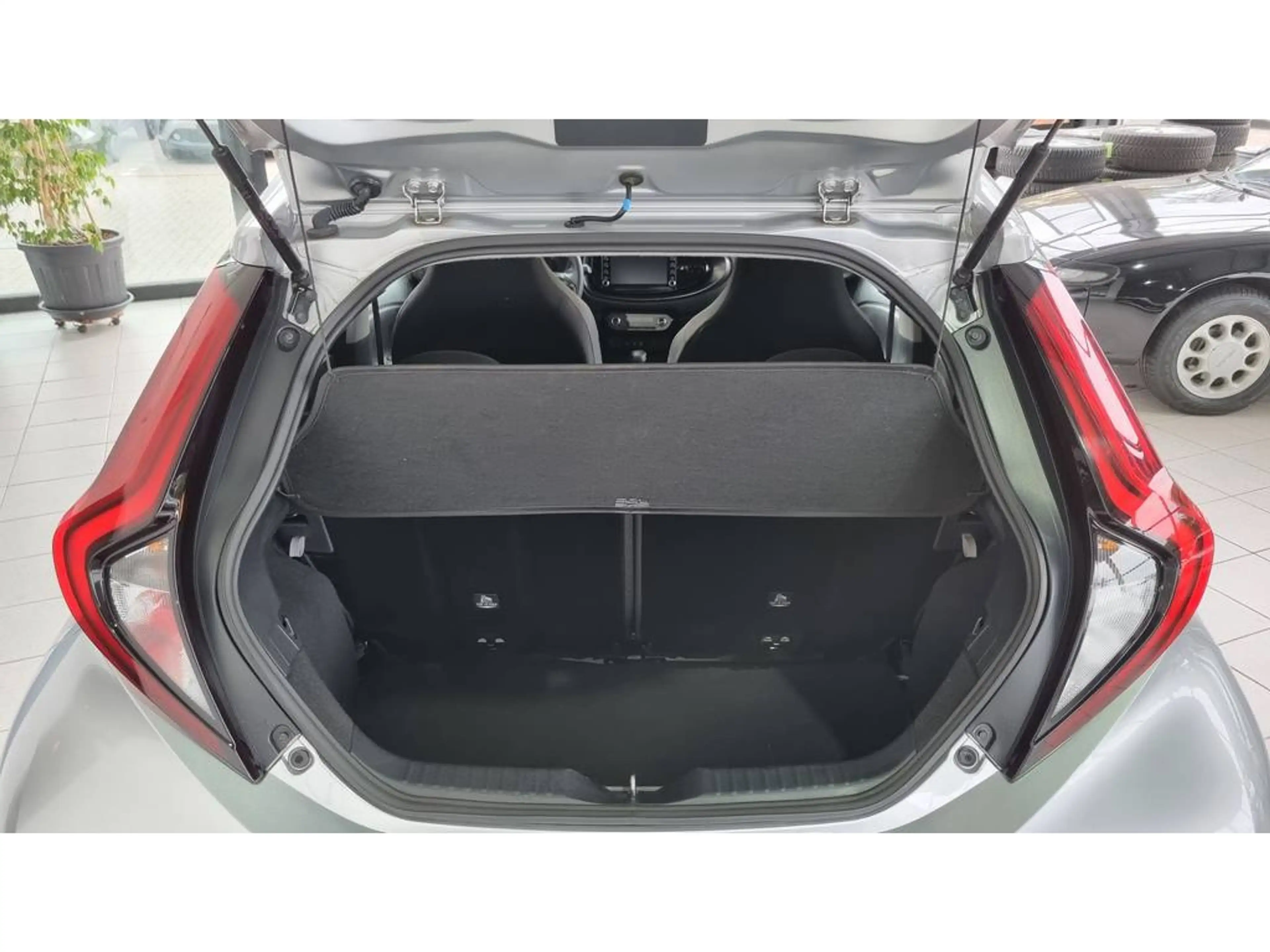 Toyota Aygo X 1.0 VVT-i First Automaat | Apple/Android | Stoelve — photo 20