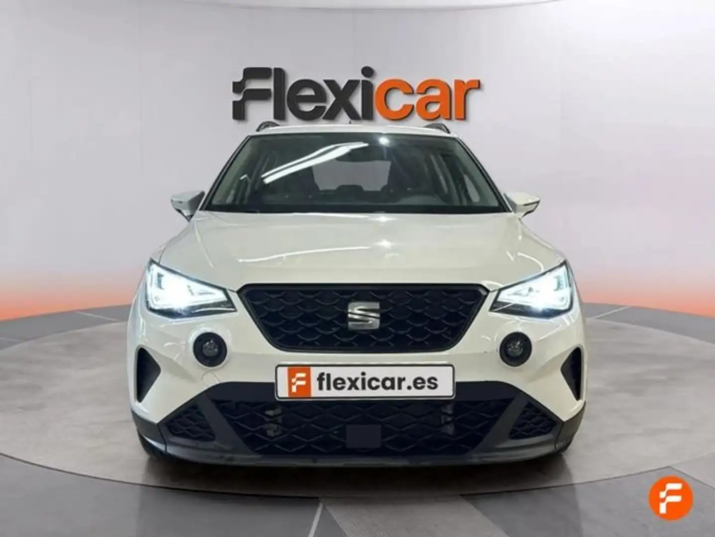 SEAT Arona 1.0 TSI 85kW (115CV) DSG Style XL Blanco - 2