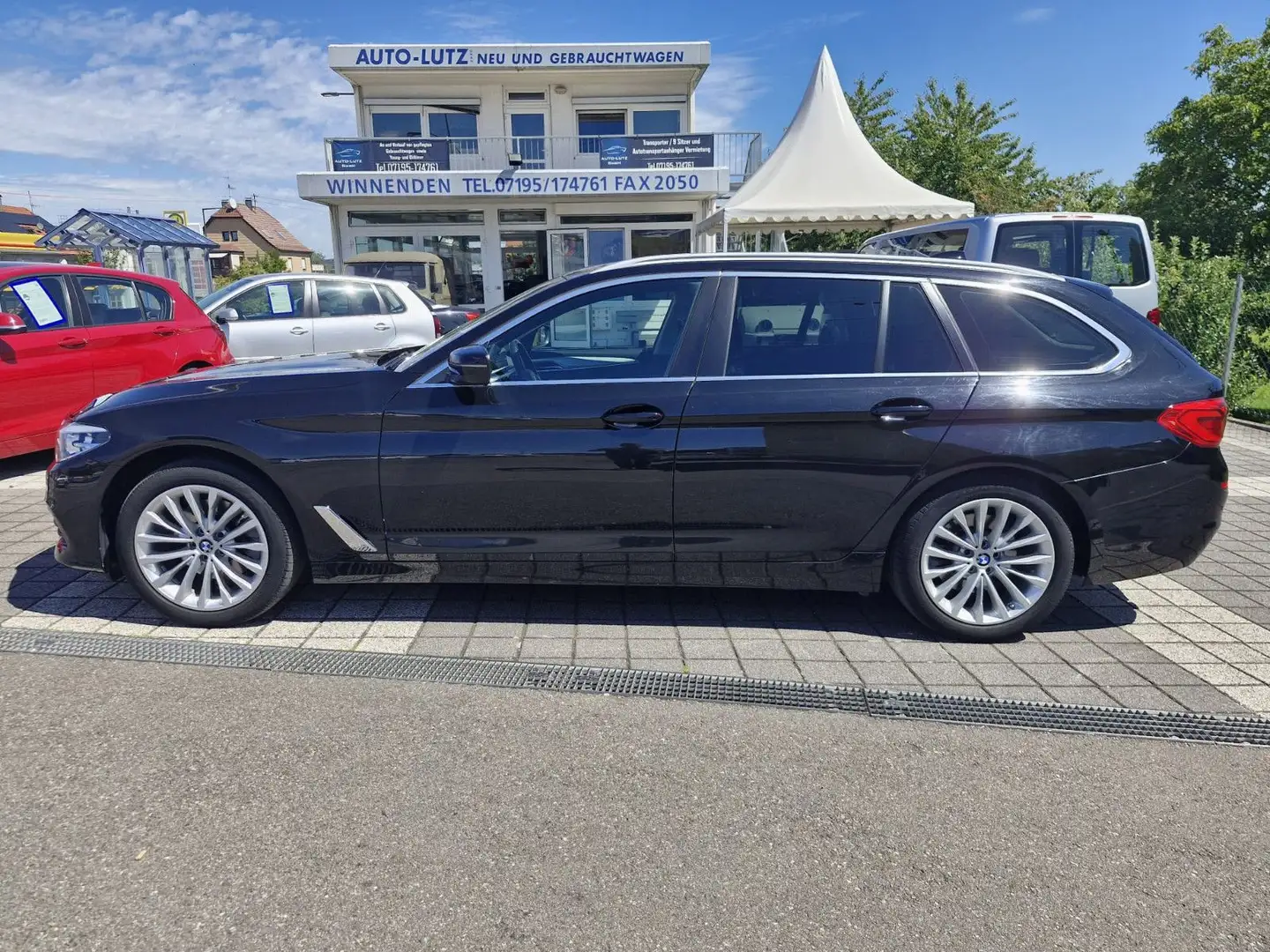 BMW 520 d Touring- xDrive - LED - AHK - Navi Nero - 1