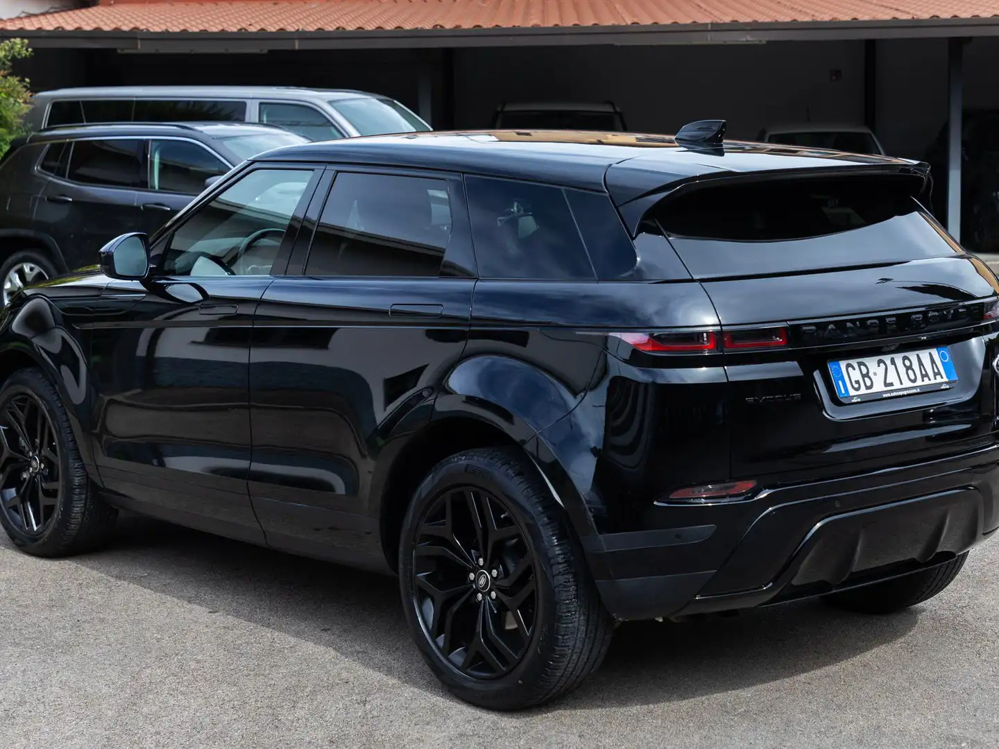 Land Rover Range Rover Evoque Evoque 2.0d i4 mhev awd 150cv auto Schwarz - 2