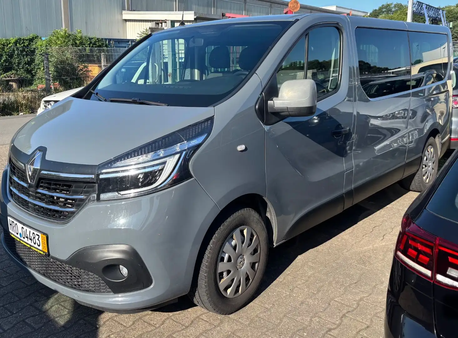 Renault Trafic Combi L2H1 3,0t  Life Grey - 1
