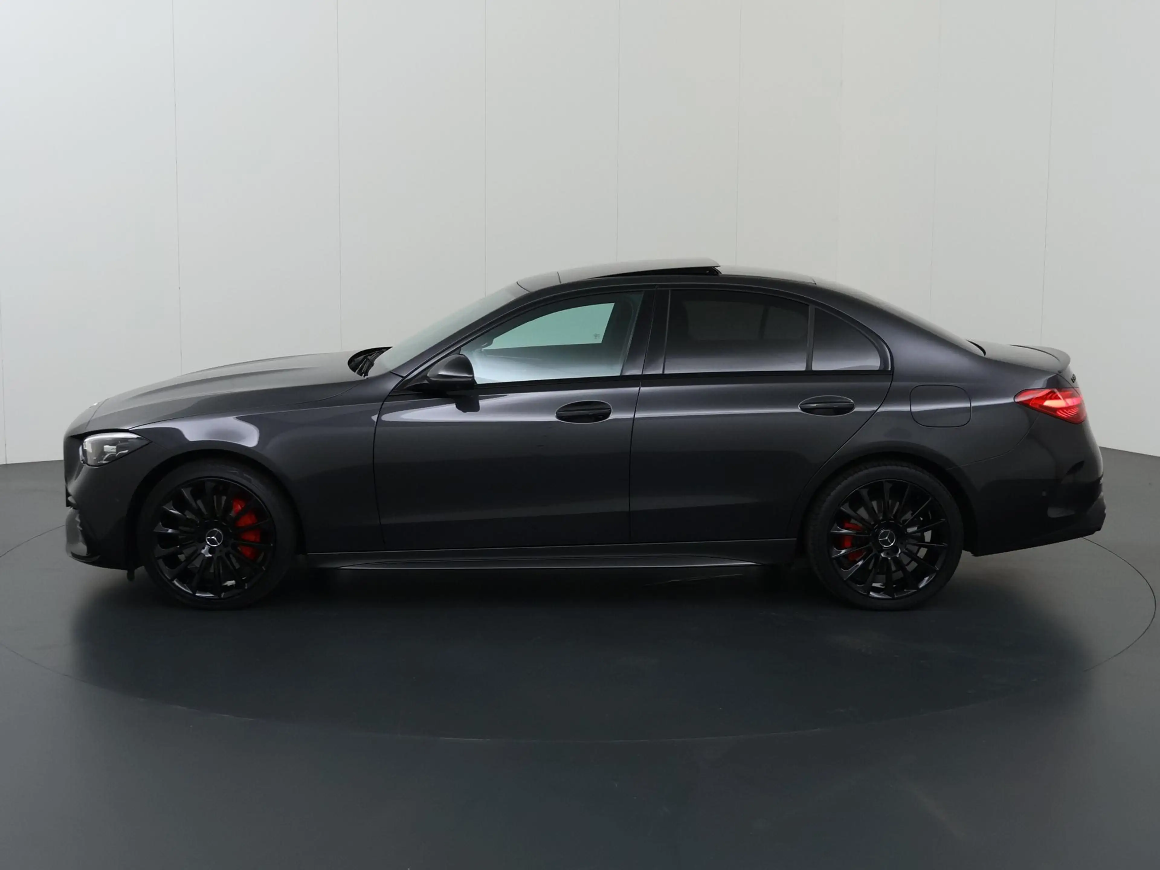 Mercedes-Benz C 300 e AMG Line | Panoramadak | Night | Sfeerverlichtin — photo 5