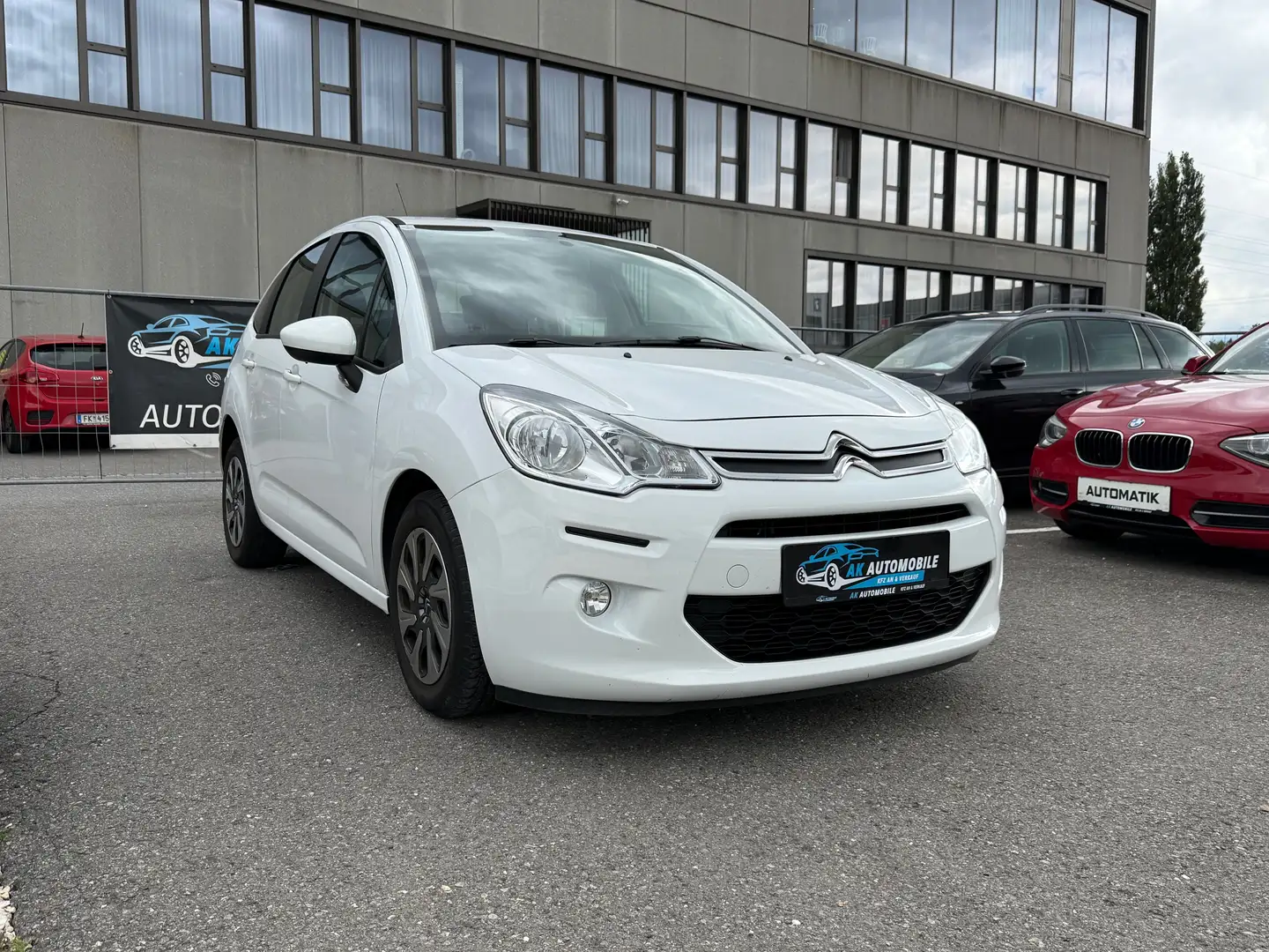 Citroen C3 Pure Tech (VTi) 82 Exclusive Weiß - 2