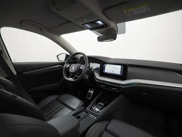 Skoda Octavia view 2