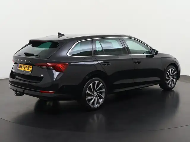 Skoda Octavia view 6