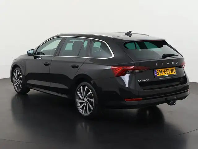 Skoda Octavia view 8
