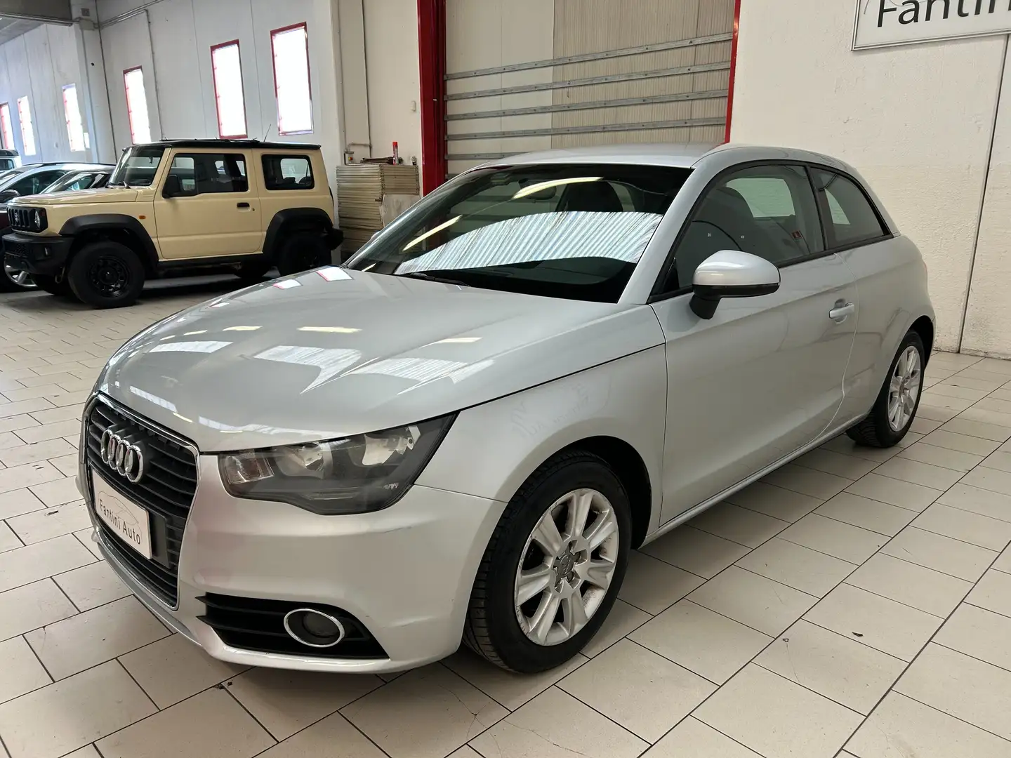 Audi A1 Attraction 1.6 TDI 3p-Ok Neopat-Dettagli in Bio Silber - 2