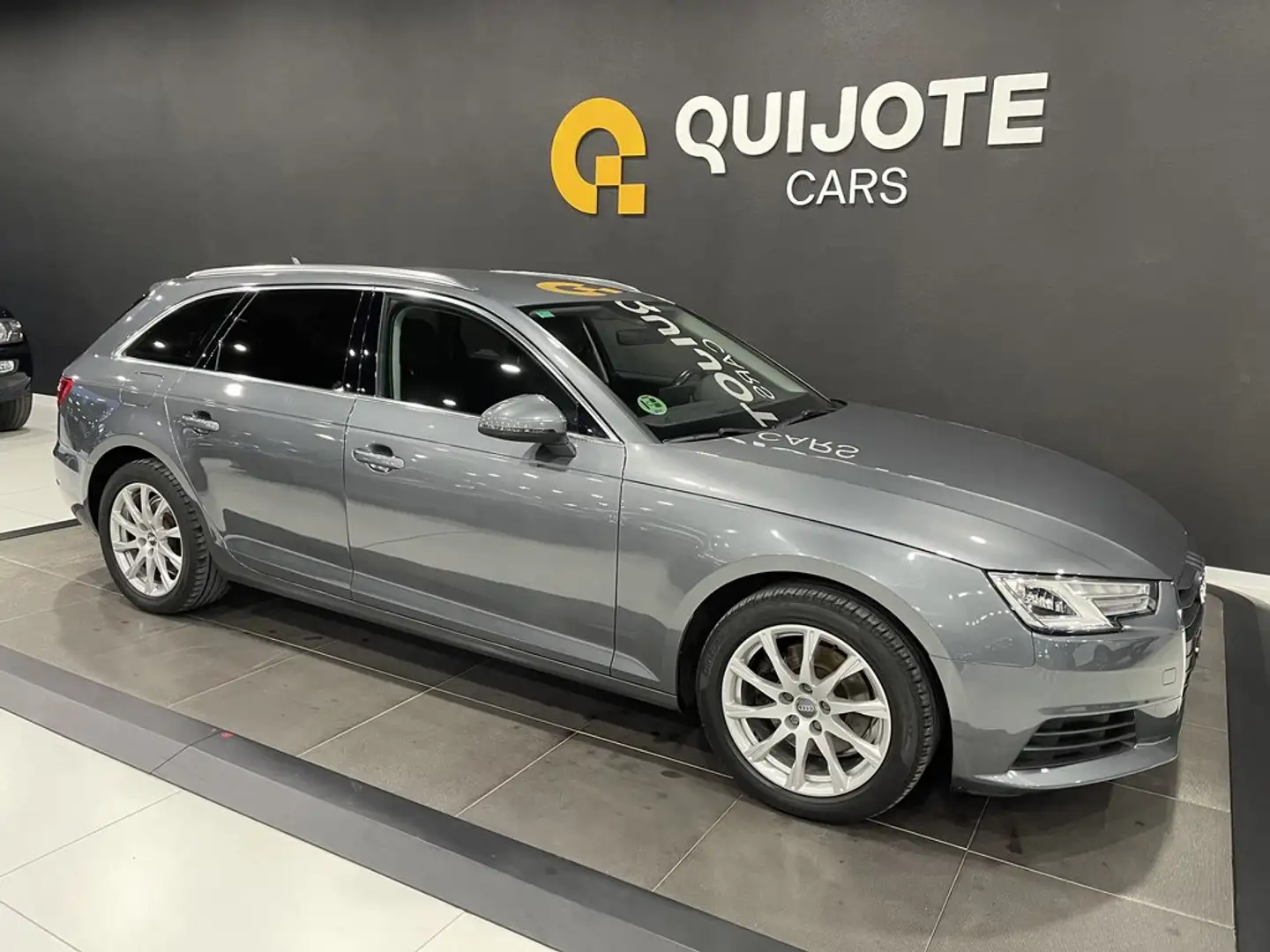 Audi A4 2.0 TDI 110kW (150CV) S tronic Avant Gris - 2