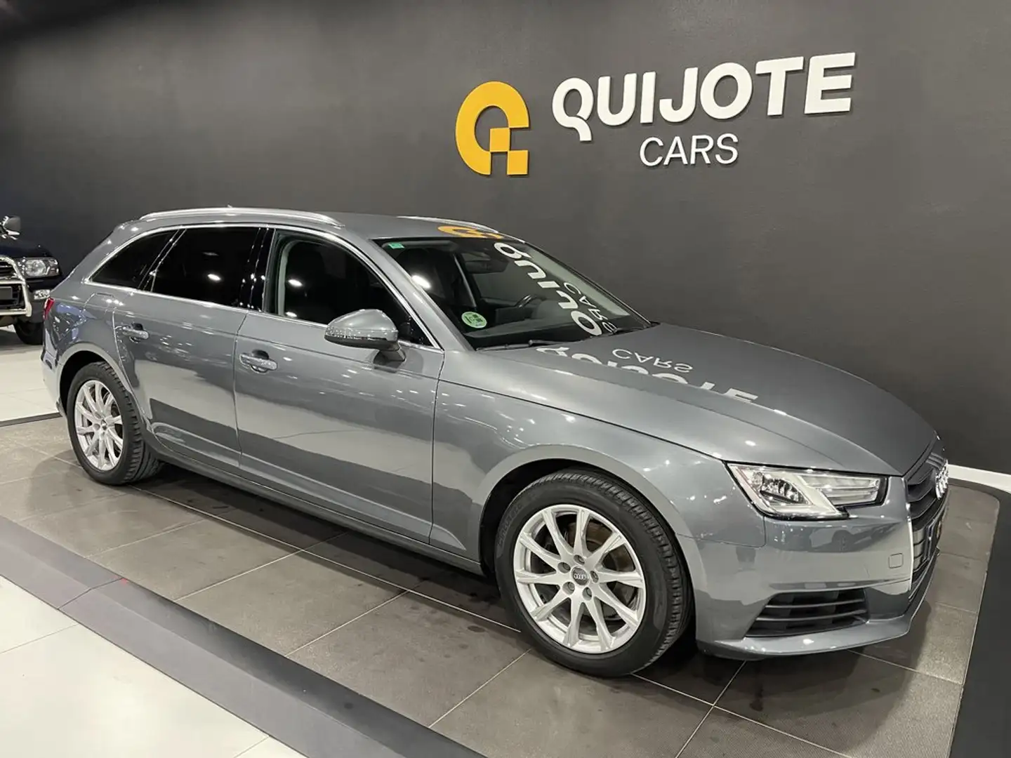 Audi A4 2.0 TDI 110kW (150CV) S tronic Avant Gris - 1