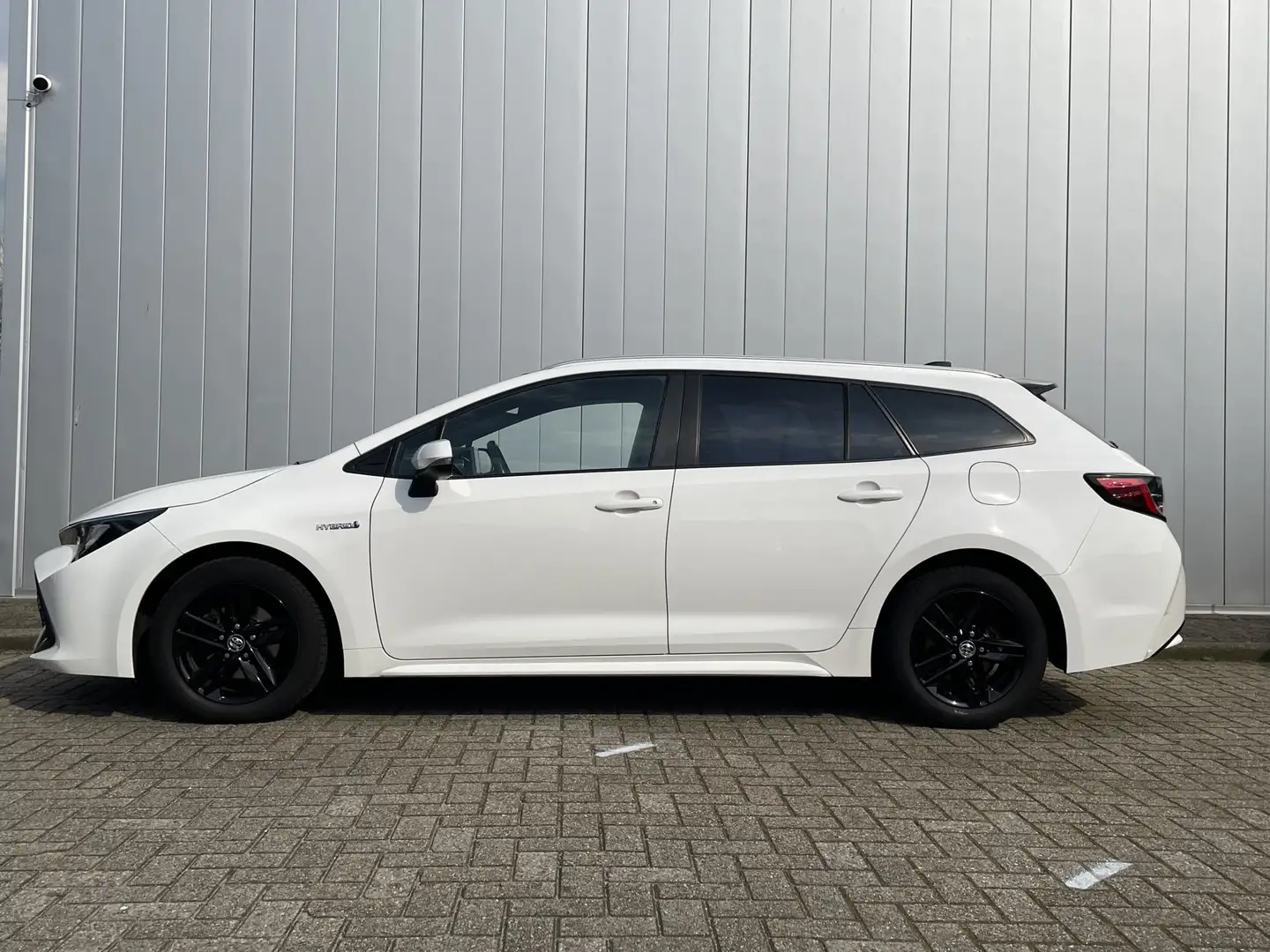 Toyota Corolla Touring Sports 1.8 Hybrid Active Limited Stuur Ver Wit - 2