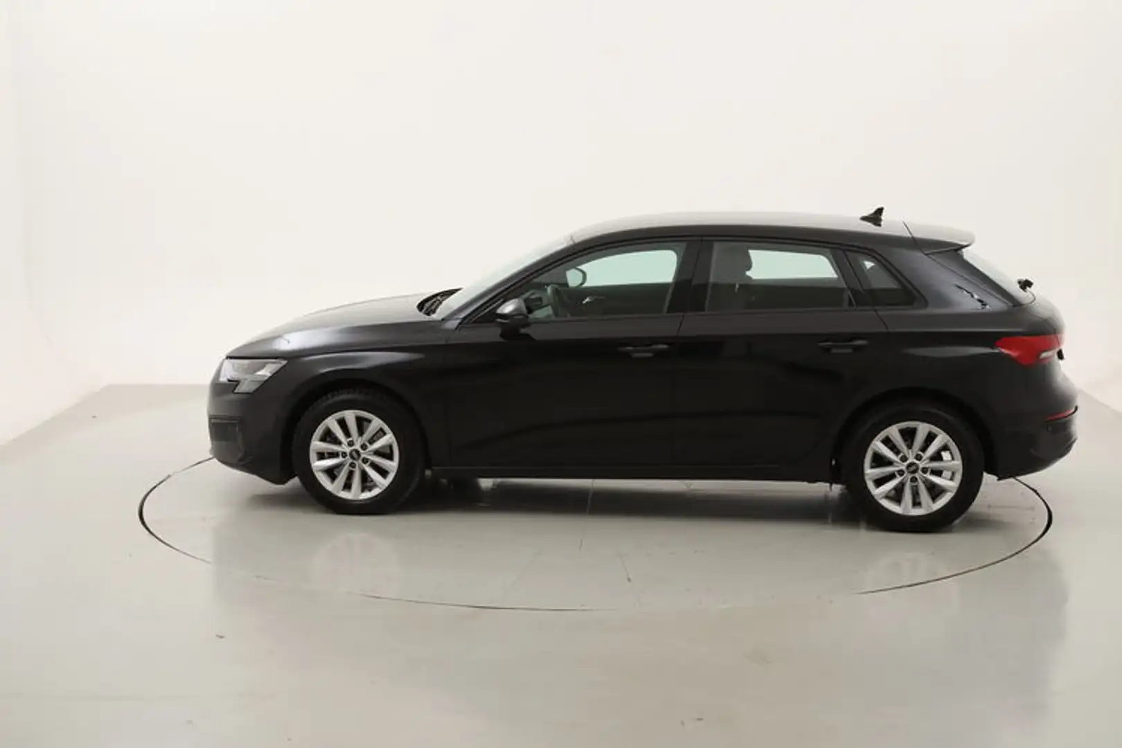 Audi A3 SPB Business 2.0 Diesel 116CV Nero - 2
