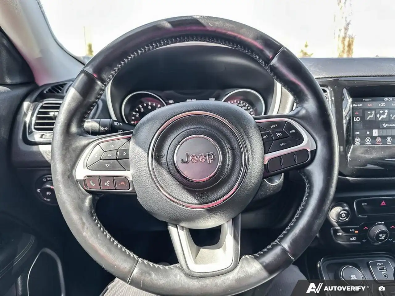 Jeep Compass снимка Jeep Compass