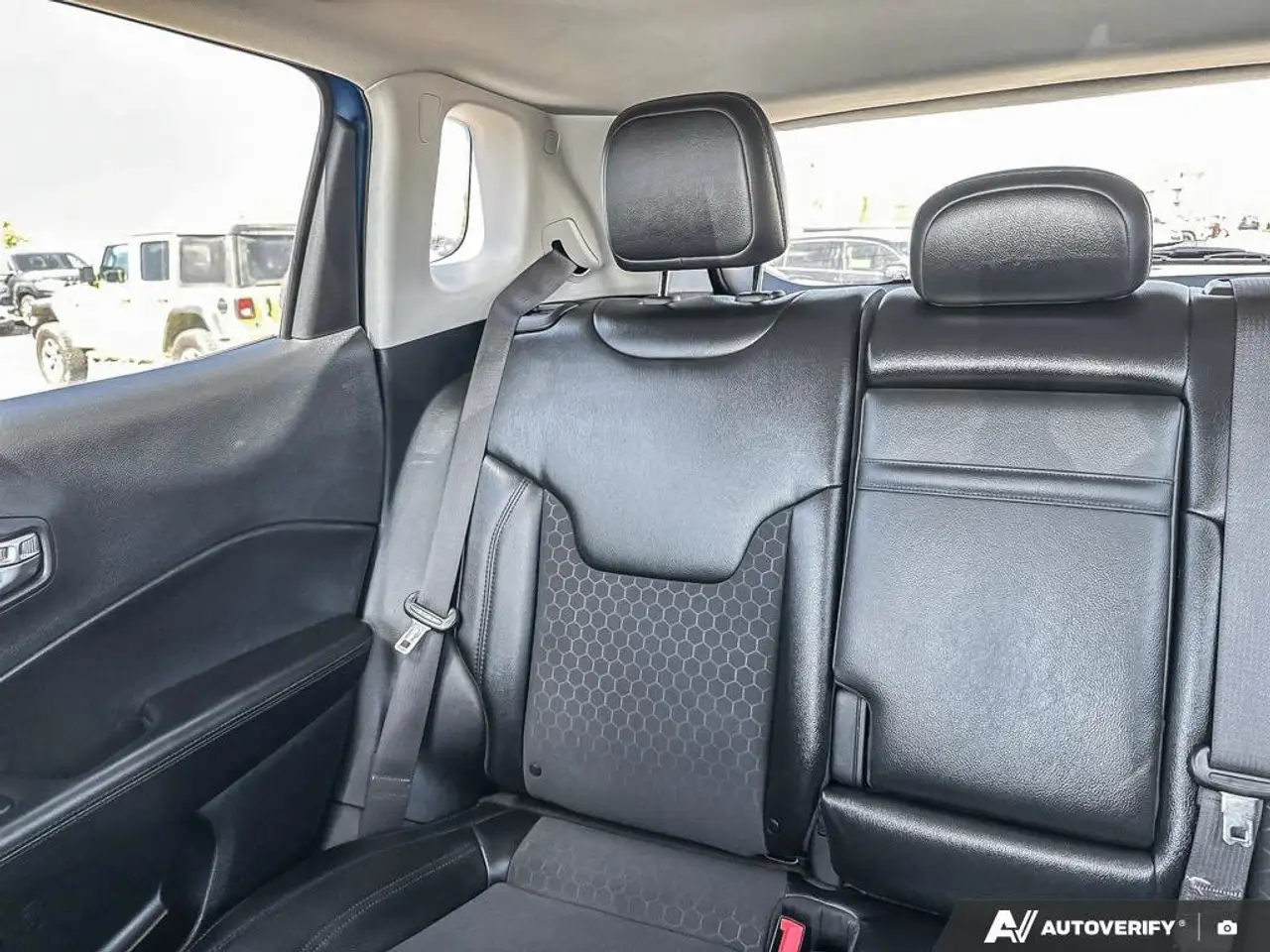 Jeep Compass снимка Jeep Compass