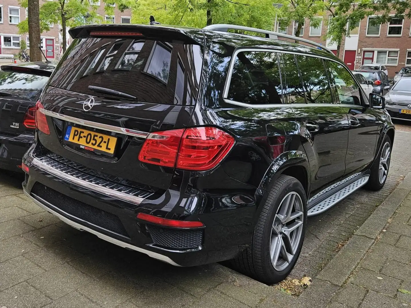 Mercedes-Benz GLE 350 GLE 350 BlueTEC 4-Matic Zwart - 2