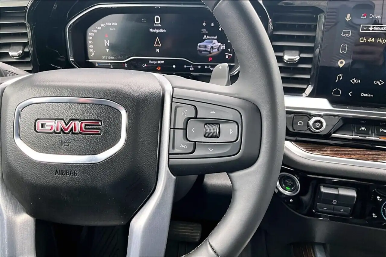 GMC Sierra 1500 снимка GMC Sierra 1500