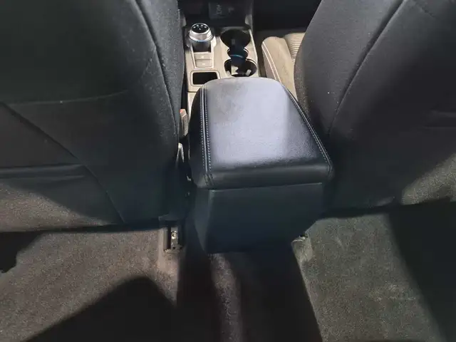 Ford Focus view 13