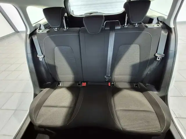 Ford Focus view 14