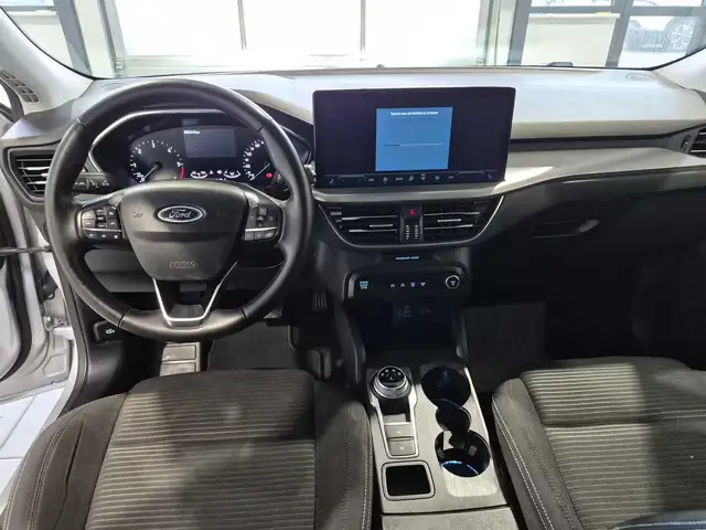 Ford Focus view 9